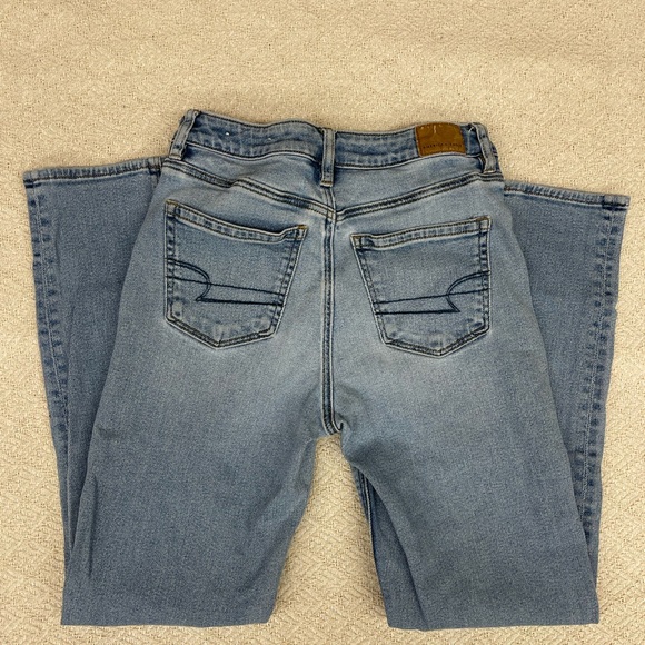 AE High Waisted Mom Jean - Picture 3 of 6